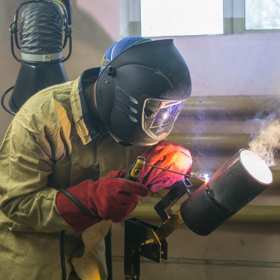 Сварщик ручной дуговой сварки плавящимся покрытым электродом (РД) Сварщик ручной дуговой сварки плавящимся покрытым электродом (РД)